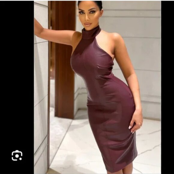 Fashion nova women’s faux leather halter midi dress in burgundy size small NWT - Picture 1 of 5